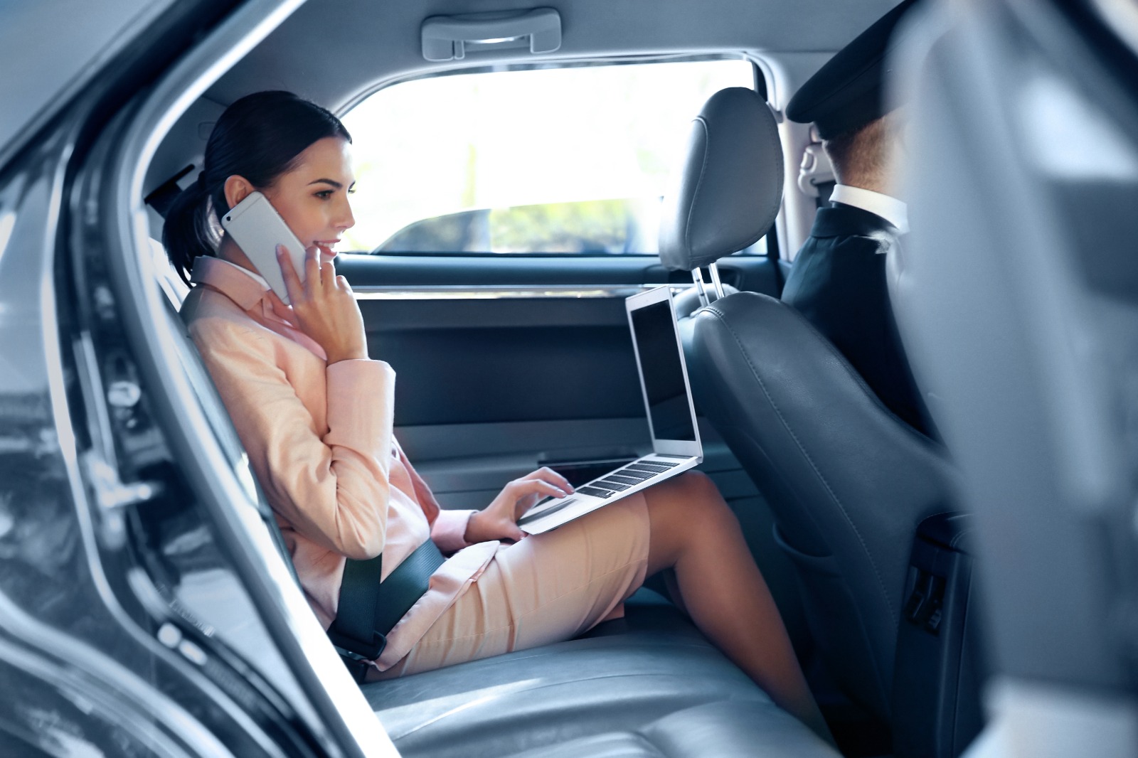 london heathrow to slough (sl1) transfer best 2 ways via taxi, car